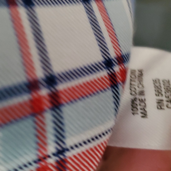 Cabela's short sleeve shirt - Picture 6 of 7